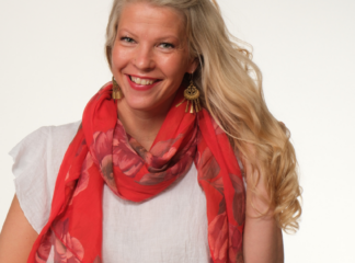 Huivi DREAM punainen